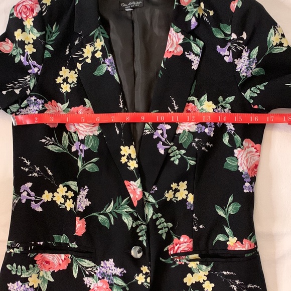 Miss Selfridge Floral Print Ruched Sleeve Blazer - Picture 6 of 7